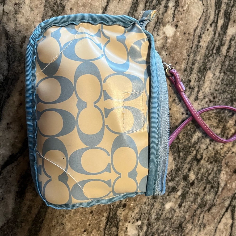 Tiny Coach change purse - - Picture 3 of 4